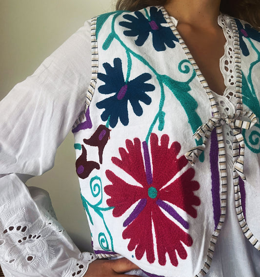 Suzani Gilet | White